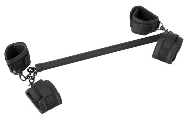 Spreader Bar With Cuffs